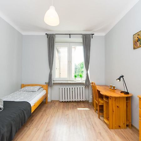 3-Bedroom Flat In City Center P4You Pl Krakau Exterior foto