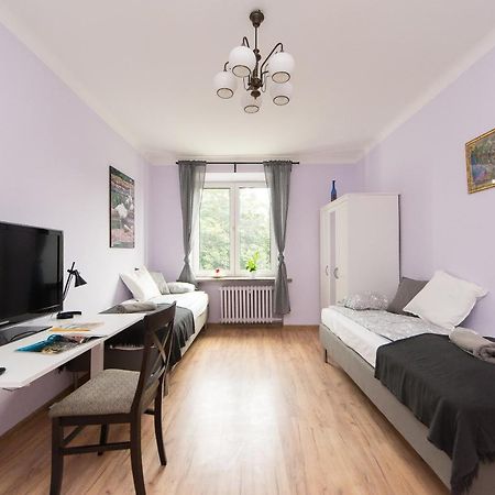 3-Bedroom Flat In City Center P4You Pl Krakau Exterior foto