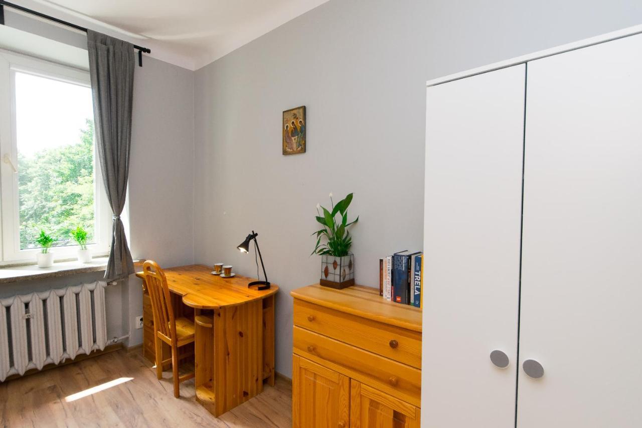 3-Bedroom Flat In City Center P4You Pl Krakau Exterior foto